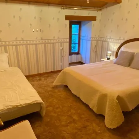 Hotel In The Countryside Le Petit Bleu